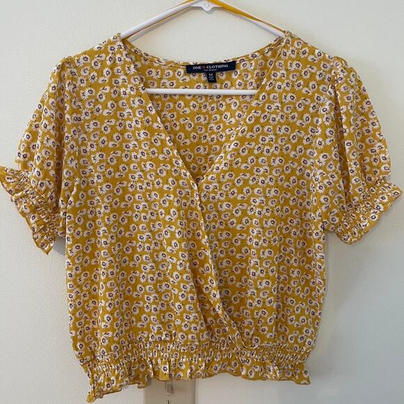 Yellow floral blouse with ruffle - Picture 1 of 3